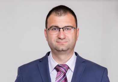 Адвокат Дончо Бораджиев води силна гражданска листа.